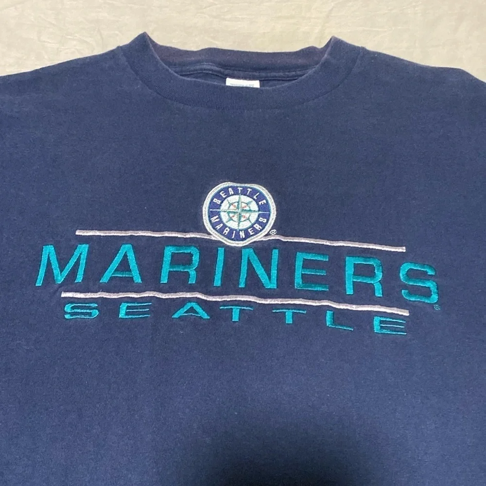 Seattle Mariners embroidered men’s size large Tshirt - Picture 4 of 8